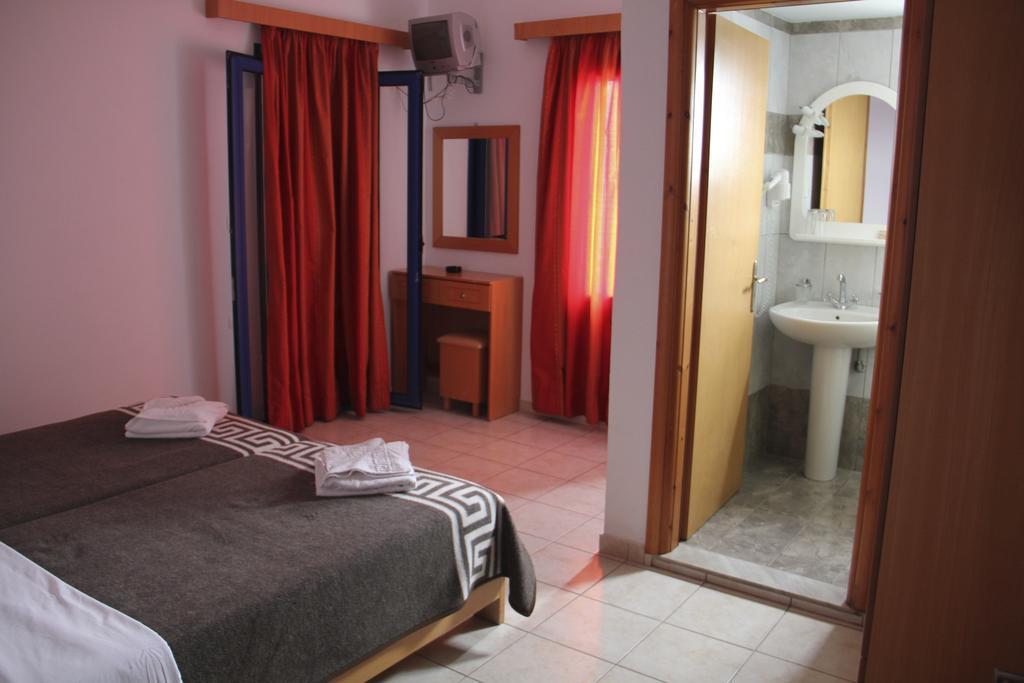 Hotel Stavris Хора-Сфакион Экстерьер фото