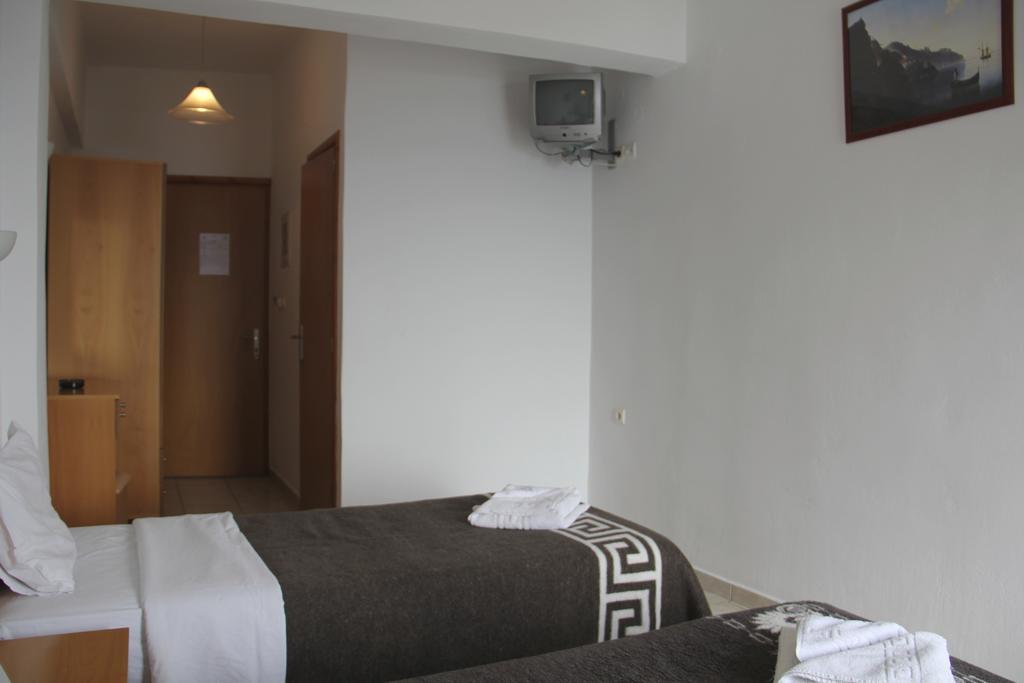 Hotel Stavris Хора-Сфакион Экстерьер фото